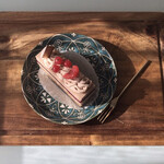 アテスウェイ - 真上からマロンフリュイルージュを撮影。