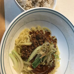 中国料理 隆盛 - 汁無し担々麺