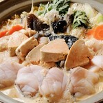 Ajidokoro Hachiemon - 茨城の郷土料理あんこう鍋！コクのある特製味噌でどうぞ召し上がれ！