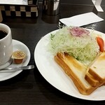 前田珈琲 - モーニングのクロックムッシュサンドセット 税込980円