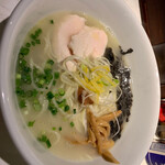 ラーメンは人を幸せにする - 