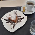 立木音楽堂 - ガトーショコラ&ホットコーヒー　750円税込