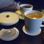 喫茶 ニト - コーヒープリンとミルクコーヒー