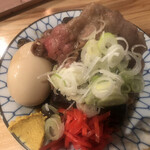 大衆酒場 長次郎 - 迫力の肉豆腐。