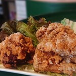 立ち飲み居酒屋 ドラム缶 - 一番人気！特製手作りザンギ