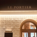 LE PORTIER Par Aux Delices de dodine - 