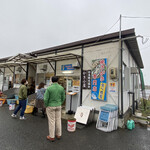 かき小屋 - お店の外観です