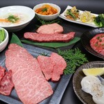 Kuroge Wagyuu Yakiniku Ushikuro - 