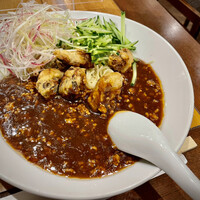個室中華 頤和園 溜池山王店 - 