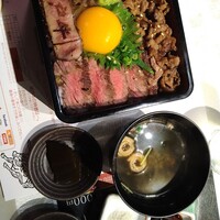 神戸牛 八坐和 阪急三宮店 - 