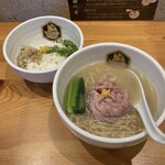 真鯛らーめん 麺魚 松山本店 - 