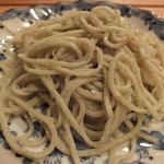 ら すとらあだ - 「栃木　益子産の三度挽き新蕎麦」：滑らかな喉ごし。しかも、蕎麦の香りや甘味は濃密！！