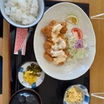 KITCHENひろ - ランチ　チキン南蛮定食