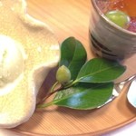 望洋樓 - 2012.12　デザートの盛りつけも、粋です。