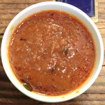 スパイスカフェ - ペアカレーランチ(+牡蠣) 1650円 のトマトベース海老カレー(中辛)