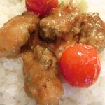 スパイスカフェ - ペアカレーランチ(+牡蠣) 1650円 の牡蠣とトマト