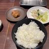 Hakata Tempura Takao - 注文が決まると店員さんがご飯といっしょに浅漬けと明太昆布をテーブルに運んでくれました。
                 
                浅漬けや明太はお替りも出来ますよ