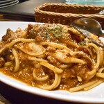 Bistro Refectorium - 豚肉とエスカルゴのラグー リングイネ