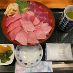 みなと食堂 - まぐろづくし　ご飯少なめ