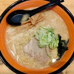 麺や 虎鉄 - らーめんを上からパチリ。