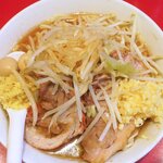 ラーメン二郎 - ラーメン半分＋ニンニク多め＋ショウガ半分