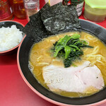 横濱家系ラーメン 勝鬨家 - 