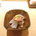 Sugaya - カワハギ小丼　肝と雲丹卵黄ソースが絶品