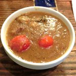 スパイスカフェ - ペアカレーランチ(+牡蠣) 1650円 の鰹だし牡蠣カレー(中辛)