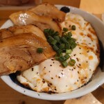 Meshi To Sakaya - 焼豚玉子丼