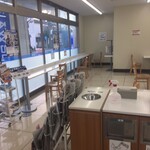 LAWSON - イートインスペース