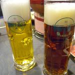 結び亭 - 小樽ビール　左がピルスナー、右がヴァイス
