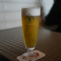 THE THEATRE TABLE - 生ビールはハートランド