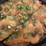 韓国農林水産大臣賞受賞 アス - 青唐辛子とニンニクのチヂミ！辛さが苦手な子は一口だけ。