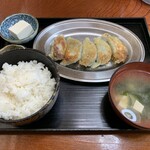 Giyooza No Mise - ギョーザ定食、670円
