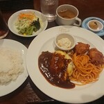 東京カフェレストラン フレスカ - ポークとジャガイモのチーズ焼き〜からあげ添え〜¥990-