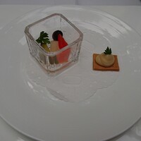 エルルカン・ビス - 自家製ピクルスとひよこ豆のペースト