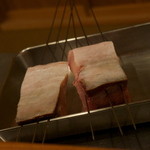 魚菜料理 縄屋 - ブリを焼く前