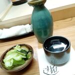 Sushi Taku - 燗酒と香の物