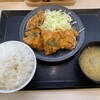 Karayama - えびトマトソースのからあげ定食です。（2021年11月）