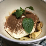 つつじ亭 - 洋酒とドライフルーツのティラミス