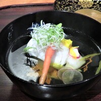 京都 いと - 蒸したすじあら　地鶏コンソメスープ