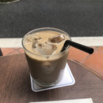 シクスバイオリエンタルホテル - アイスカフェオレ６００円。特徴的なことはありませんが、美味しくいただきました(^｡^)