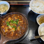 山泉楼 - 四川風麻婆豆腐定食