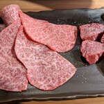 焼肉 牛猿 - 国産和牛ハラミと特上ロース