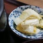 そば処 三徳 - 自家製白菜漬け