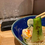 つけ麺・らぁ麺 やまこう - チンゲン菜に焼き入れるのは、ひと手間。感心した❣️