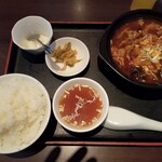 Za Niku Gyouza Shisenshuubou - 牛肉四川②セット(900円)