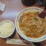 ラーメン王 - もやしラーメン定食上空から。