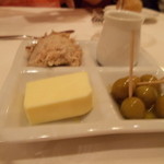 メゾン ドゥ アッシュ - リエット、バター、オリーブ