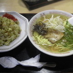 清龍園 - ラーメンセット（７８０円)♪